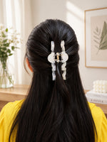 Load image into Gallery viewer, Radhu & Kabby Wavy Hair Claw Clips for Women | Pearl Finish Transparent Hair Clutcher for Thick & Thin Hair | Pack of 2 Stylish Hair Accessories