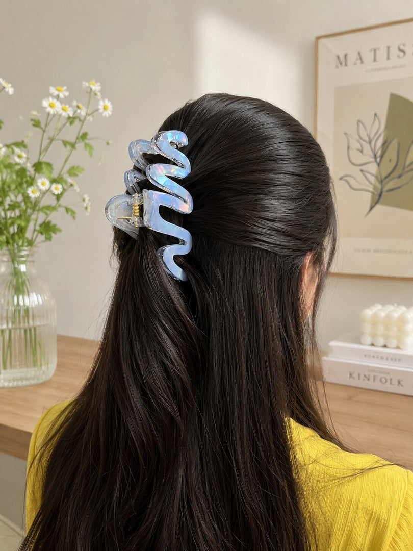 Radhu & Kabby Wavy Hair Claw Clip Set for Women | Iridescent Acrylic Hair Clutchers with Strong Hold | Stylish Hair Accessories | Pink & Blue | Pack of 2