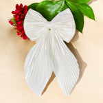 Load image into Gallery viewer, Classic White Hair Bow Clip – Perfect for Any Occasion Set of 1