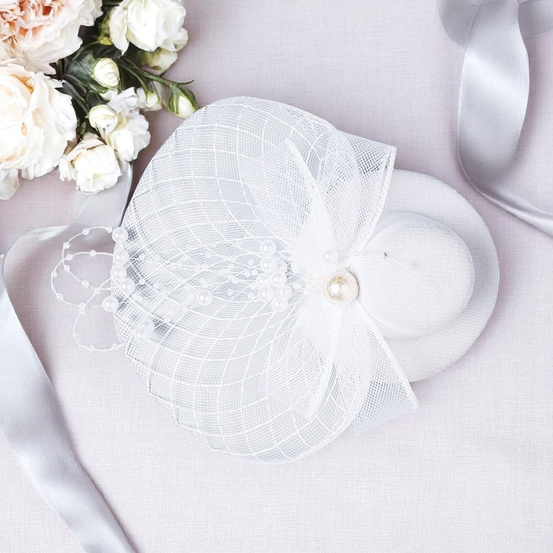 Radhu & Kabby Fascinator Hat for Girls/Women | White Hat with Pearl & Mesh Bow | Hair Accessory for Weddings, Events & Special Occasions
